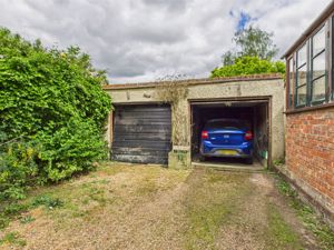 Garage- click for photo gallery